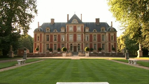 chateau-de-wideville-front-wide-511x2881